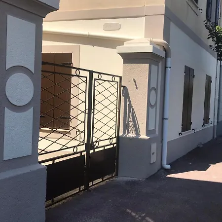 La Camille Apartmán *